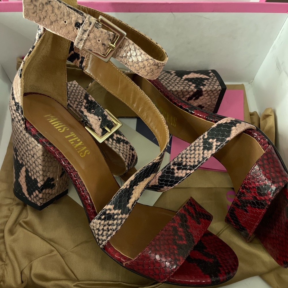 Paris Texas Maroon & Pink Python Pumps <3